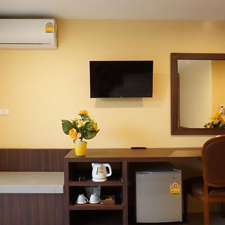 Moon Budget Hotel Ao Nang 外观 照片