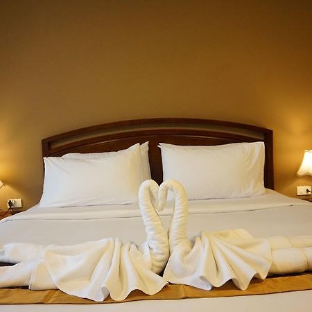 Moon Budget Hotel Ao Nang 外观 照片