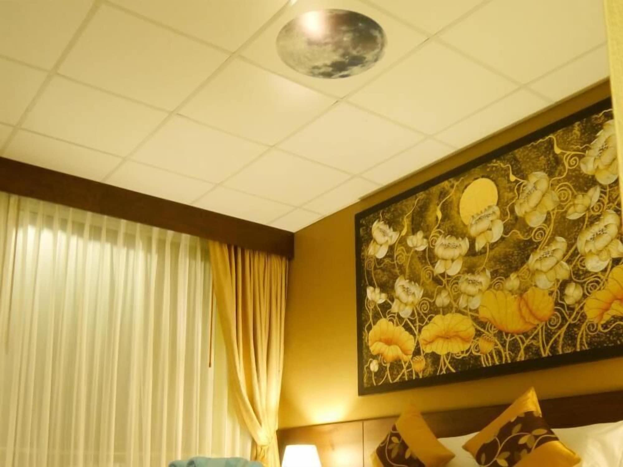 Moon Budget Hotel Ao Nang 外观 照片