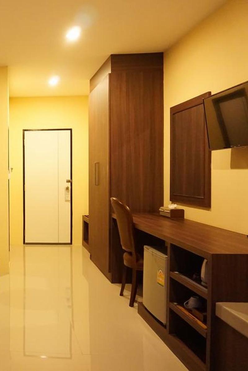 Moon Budget Hotel Ao Nang 外观 照片