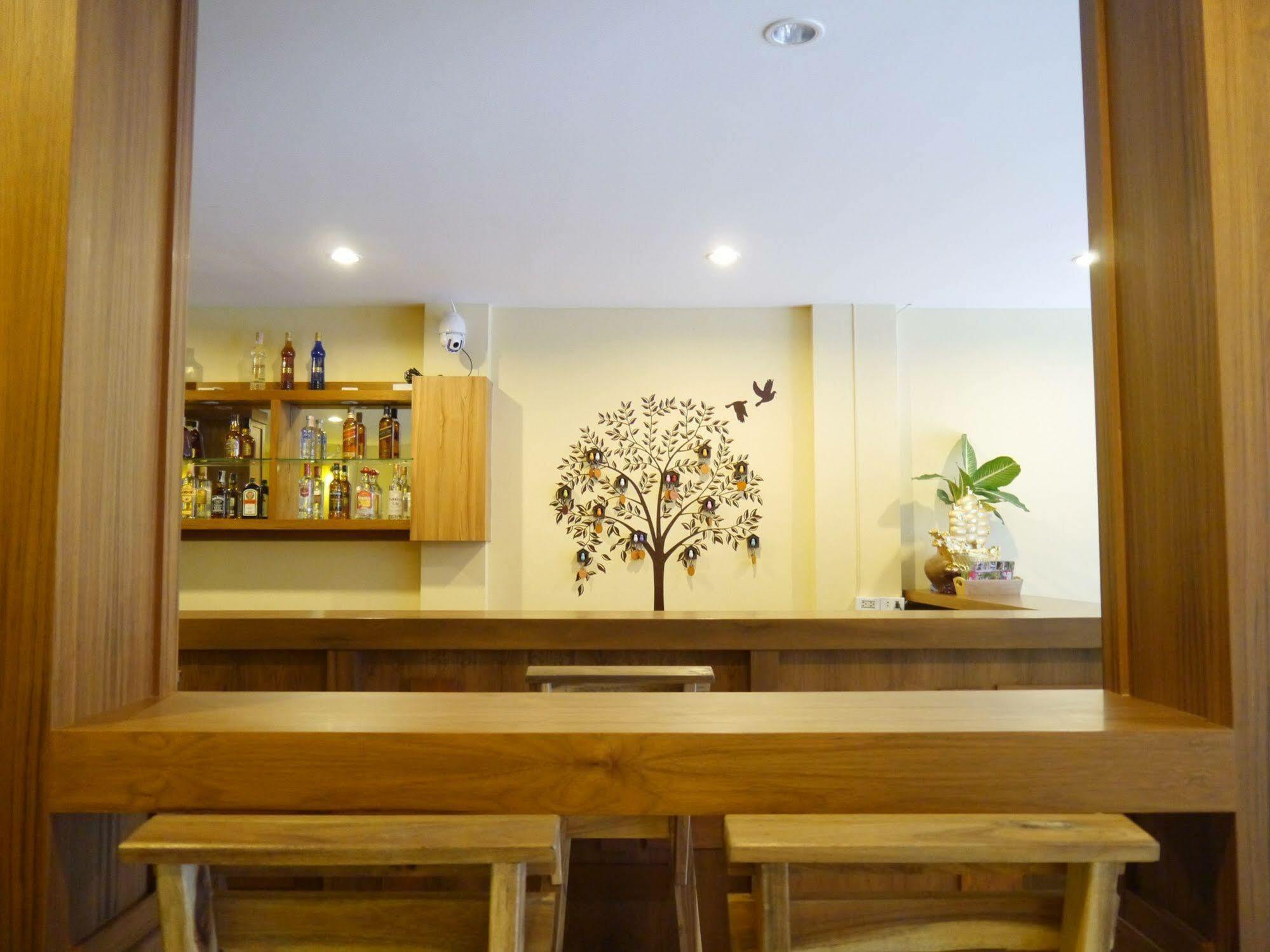 Moon Budget Hotel Ao Nang 外观 照片