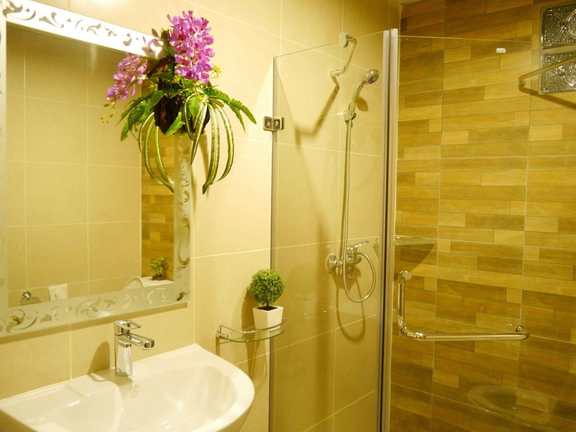 Moon Budget Hotel Ao Nang 外观 照片